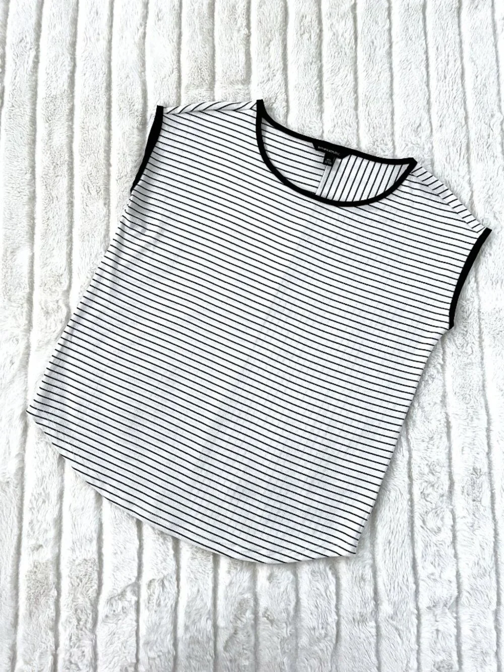 Banana Republic Blouse (White/Black) XS